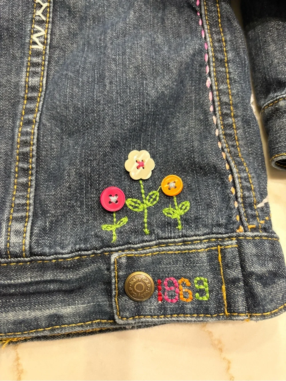 GAP Dark Blue Denim Jacket with Multicolor Embroidery, 18-24 months. EUC
